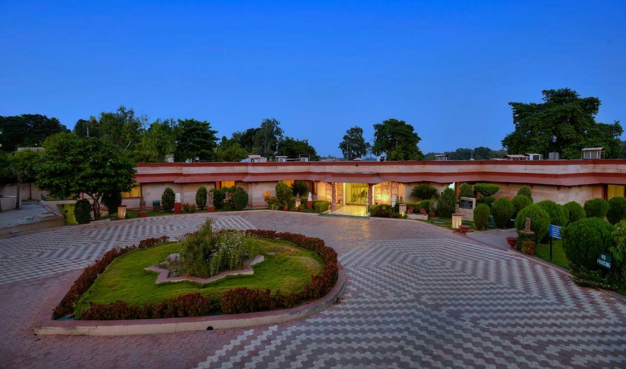 The Orchha Resort Eksteriør bilde