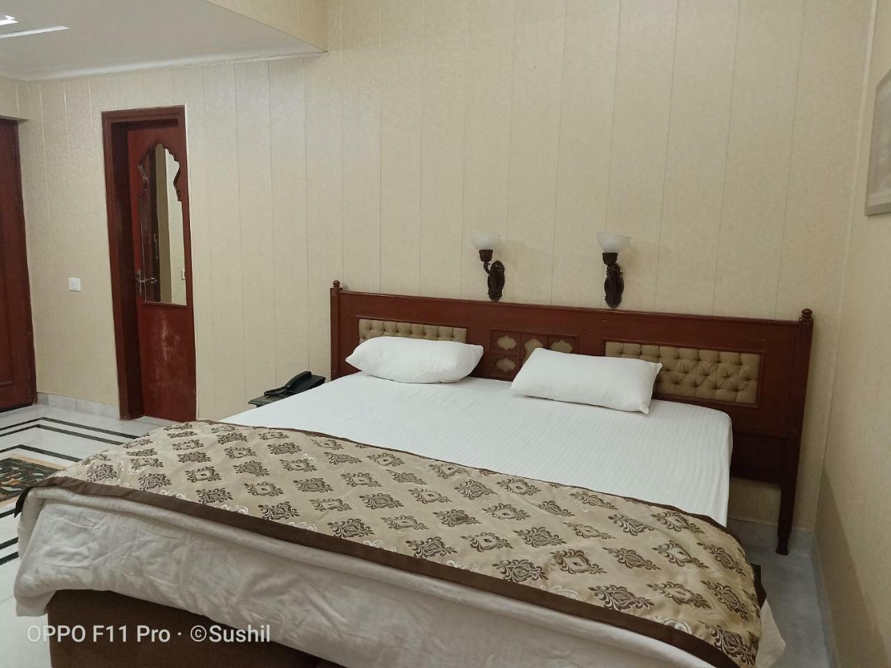 The Orchha Resort Eksteriør bilde